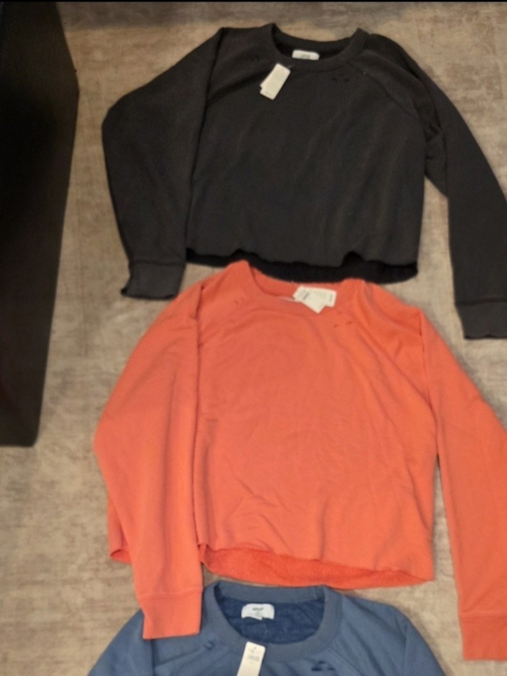 Set Of 2. aerie Cropped Crewneck Sweatshirt in Coral and Charcoal
